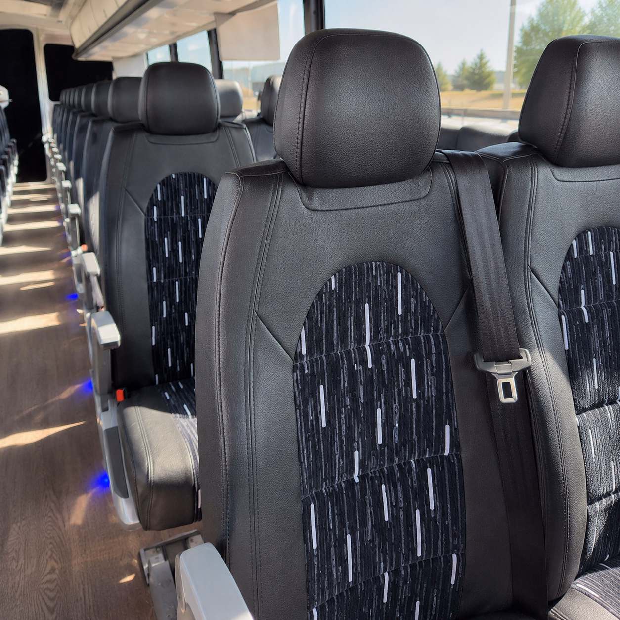 guest shuttles to amuse wine bar and wedding venues around honolulu