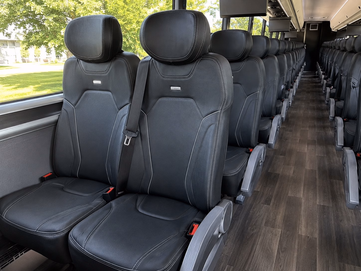honolulu bus rentals for o ahu road trips and off island travel connections