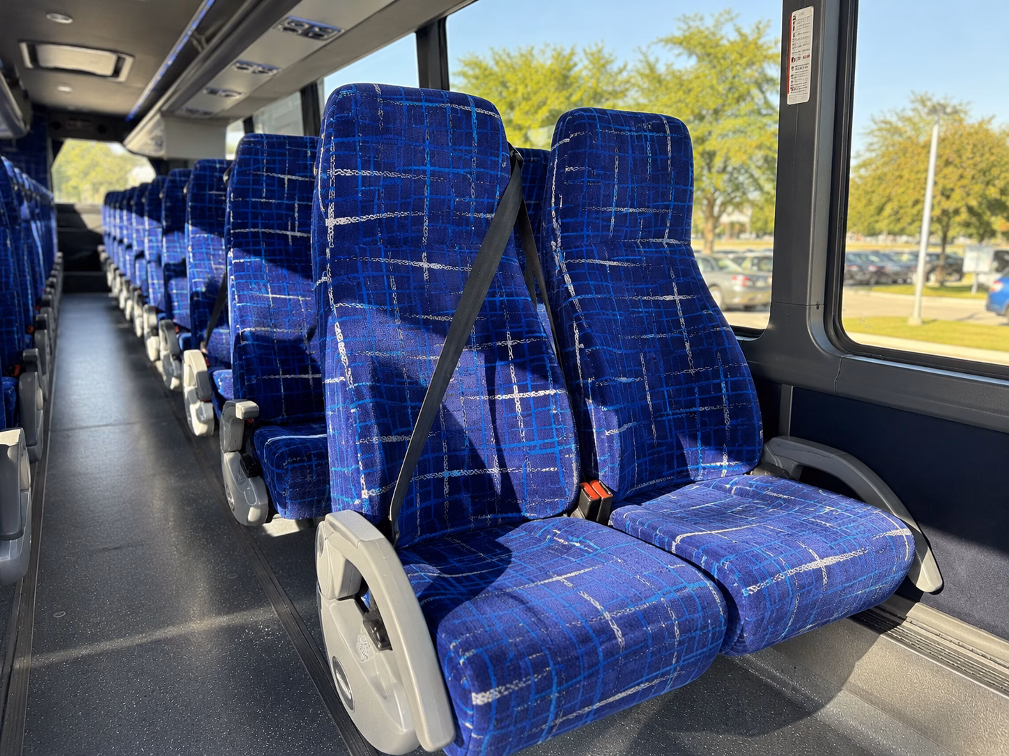 honolulu charter bus hero 2