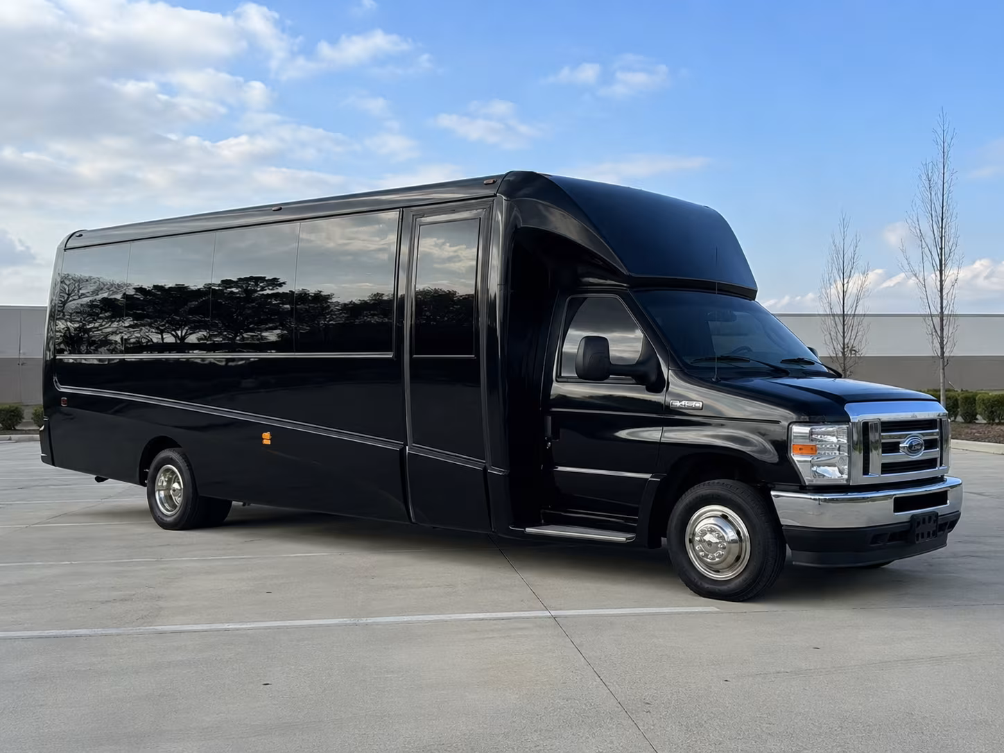 honolulu hospital and campus shuttle bus rentals