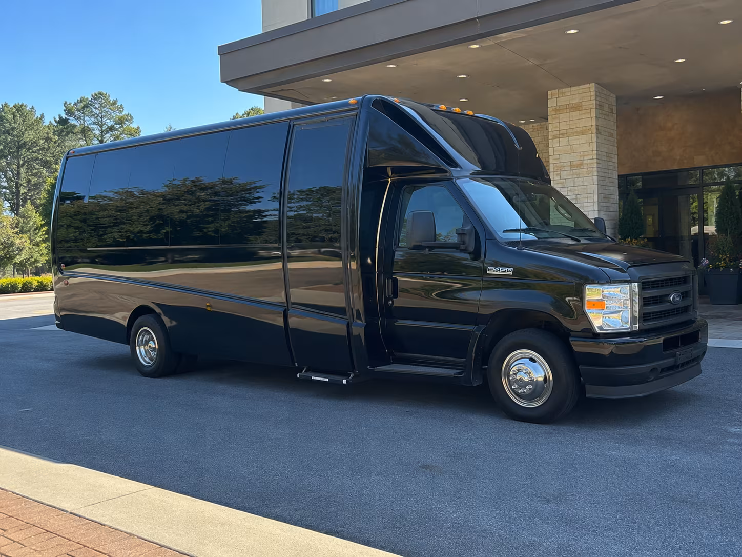 rent a bus for live music and private events around honolulu